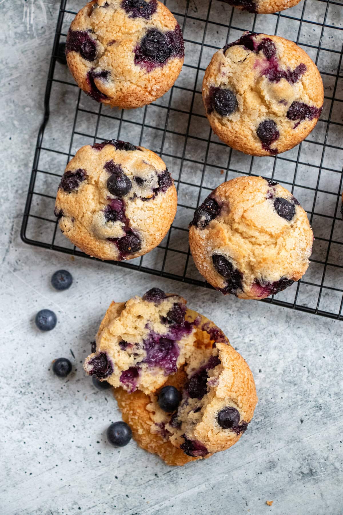 bakery-style blueberry muffins
