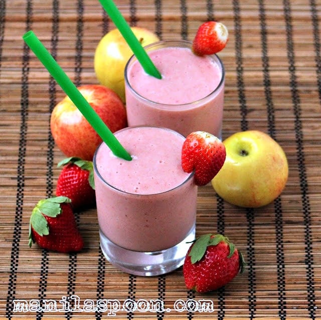 Strawberry Banana and Applesauce Smoothie Manila Spoon