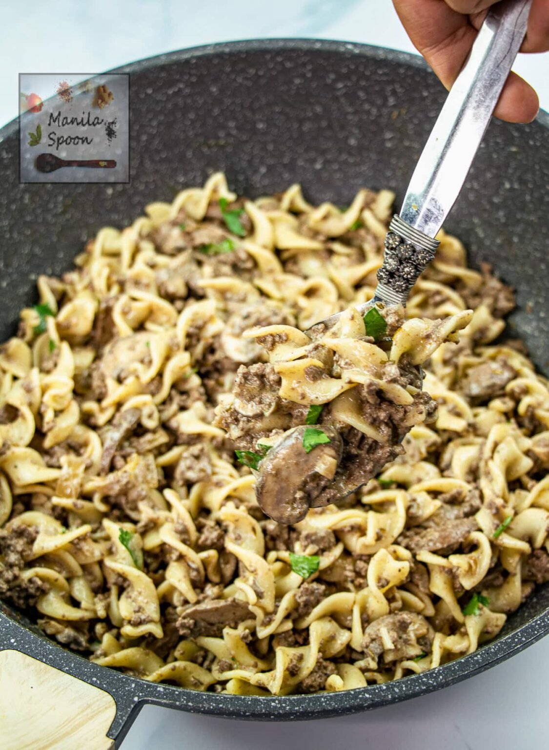Ground Beef Stroganoff with Thyme and Red Wine Manila Spoon