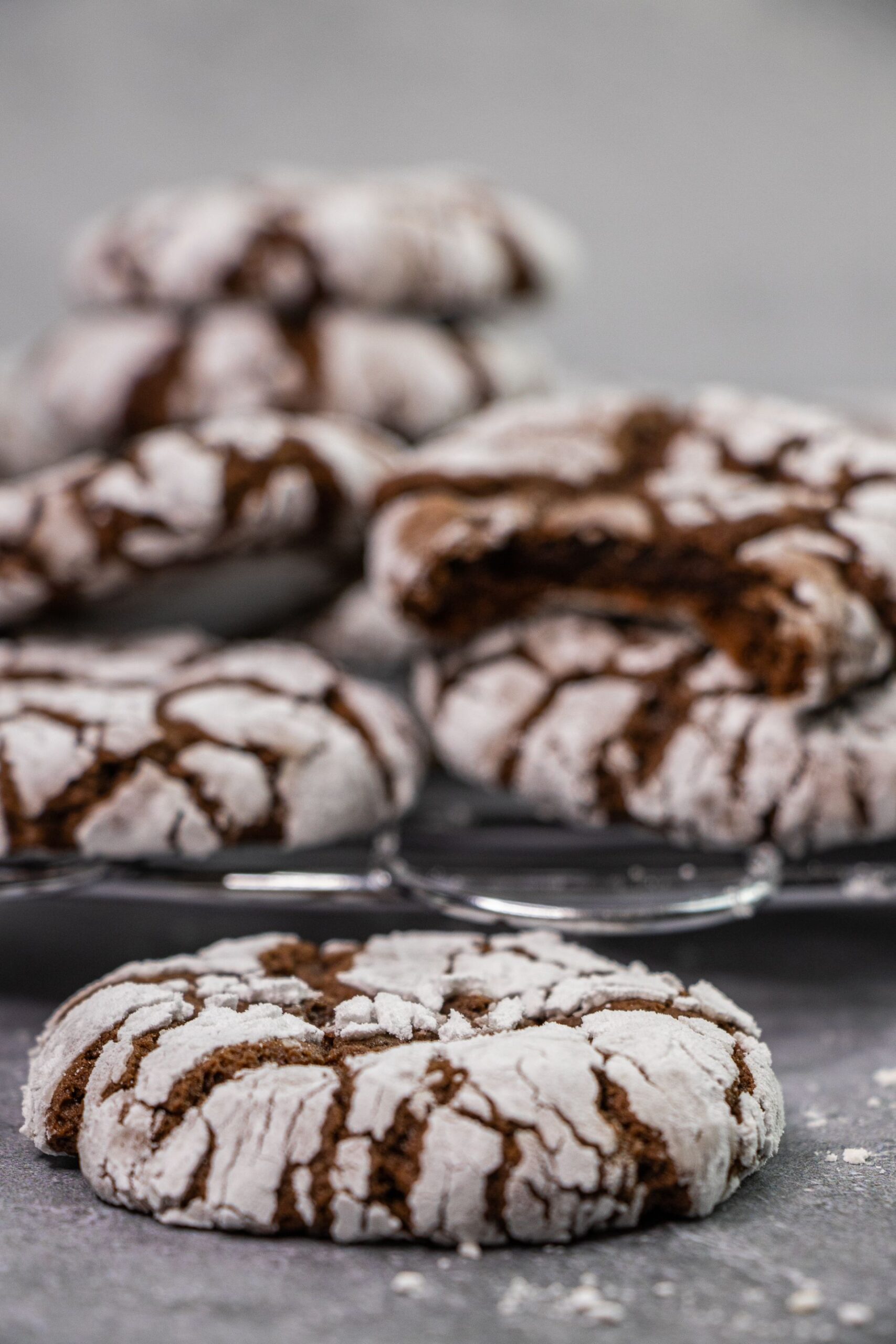 Just 4 ingredients to make these soft, chewy, sweet and oh-so- yummy – Chocolate Crinkle Cookies! Super easy to make, and perfect for the holiday season! Great cookies for a cookie exchange.