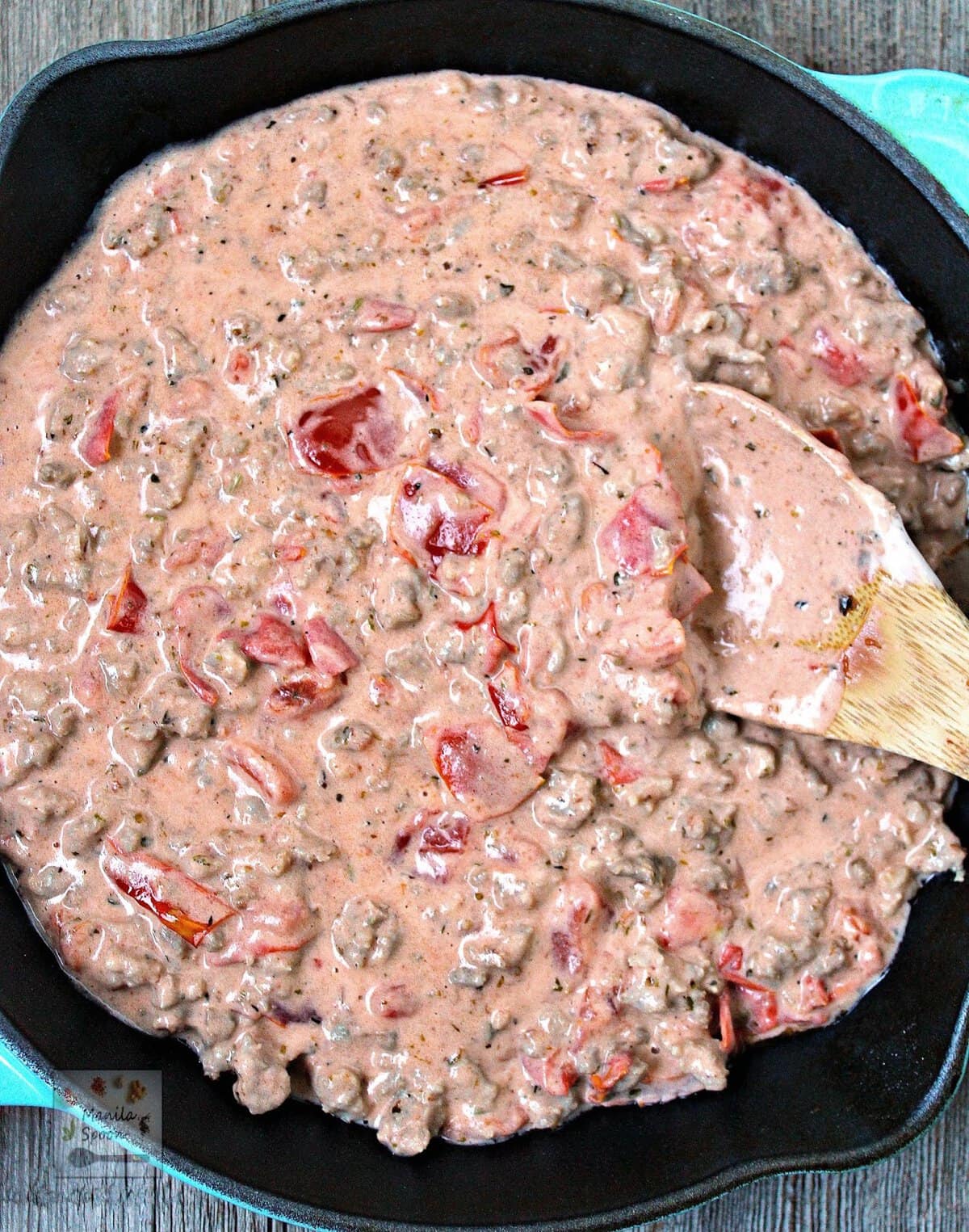 And then add that gloriously creamy Prego Homestyle Alfredo sauce and see how delicious it looks already at that point!