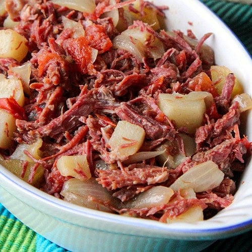 Less than 30 minutes to make a yummy dish for leftover corned beef or freshly made corned beef - Filipino-style corned beef hash. Great for breakfast, lunch, or dinner, and it's certainly delicious with rice or bread, if you like.