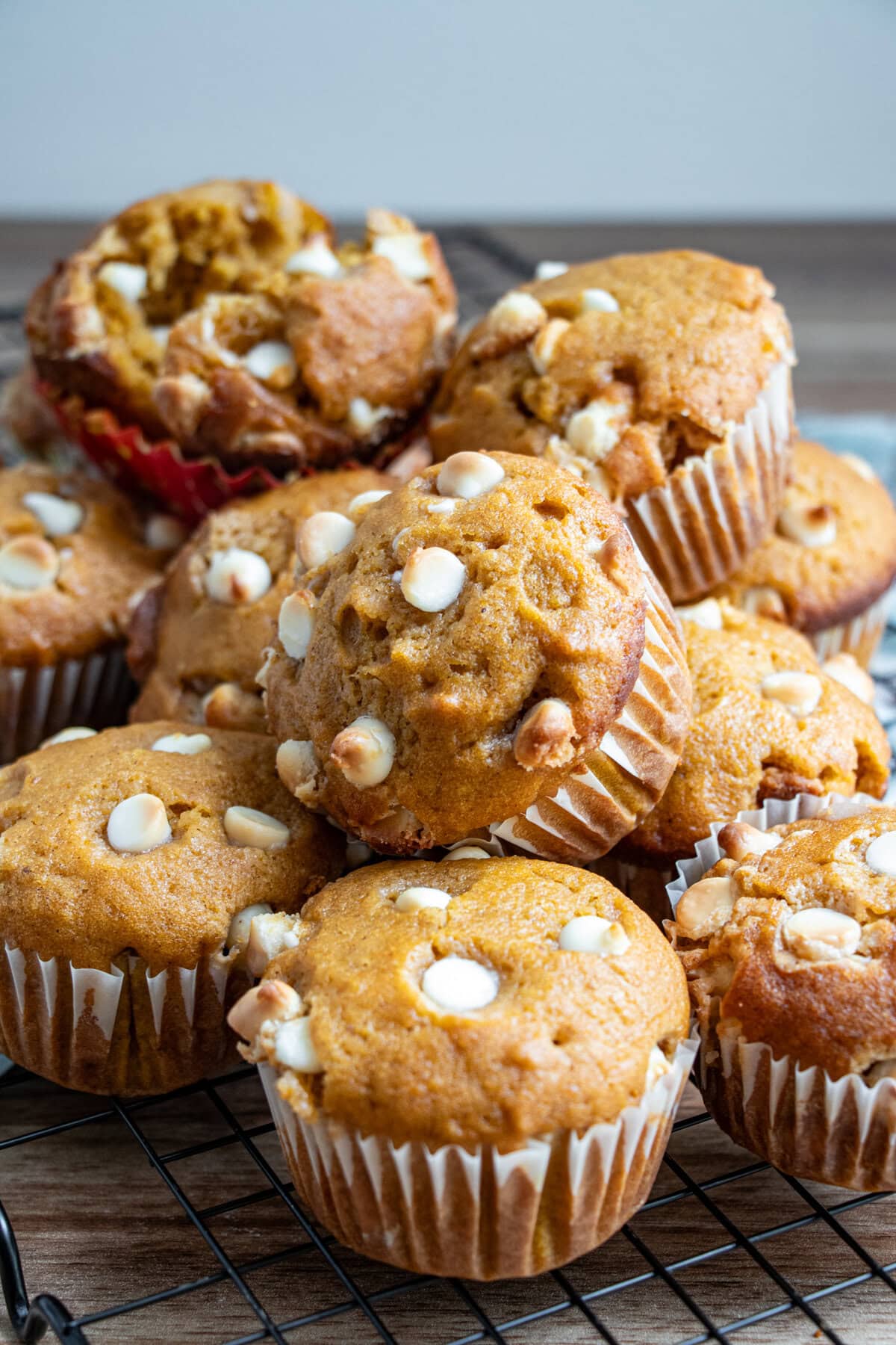 Easy One-Bowl Pumpkin Muffins | Customizable Fall Recipe