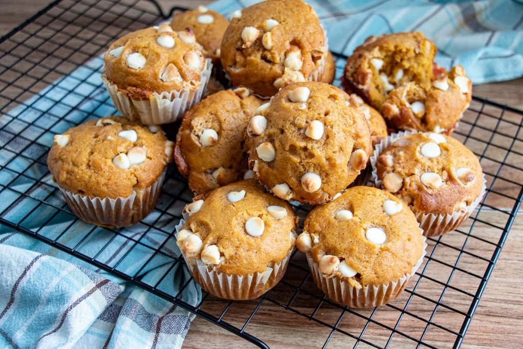 One Bowl Yummy Pumpkin Muffins