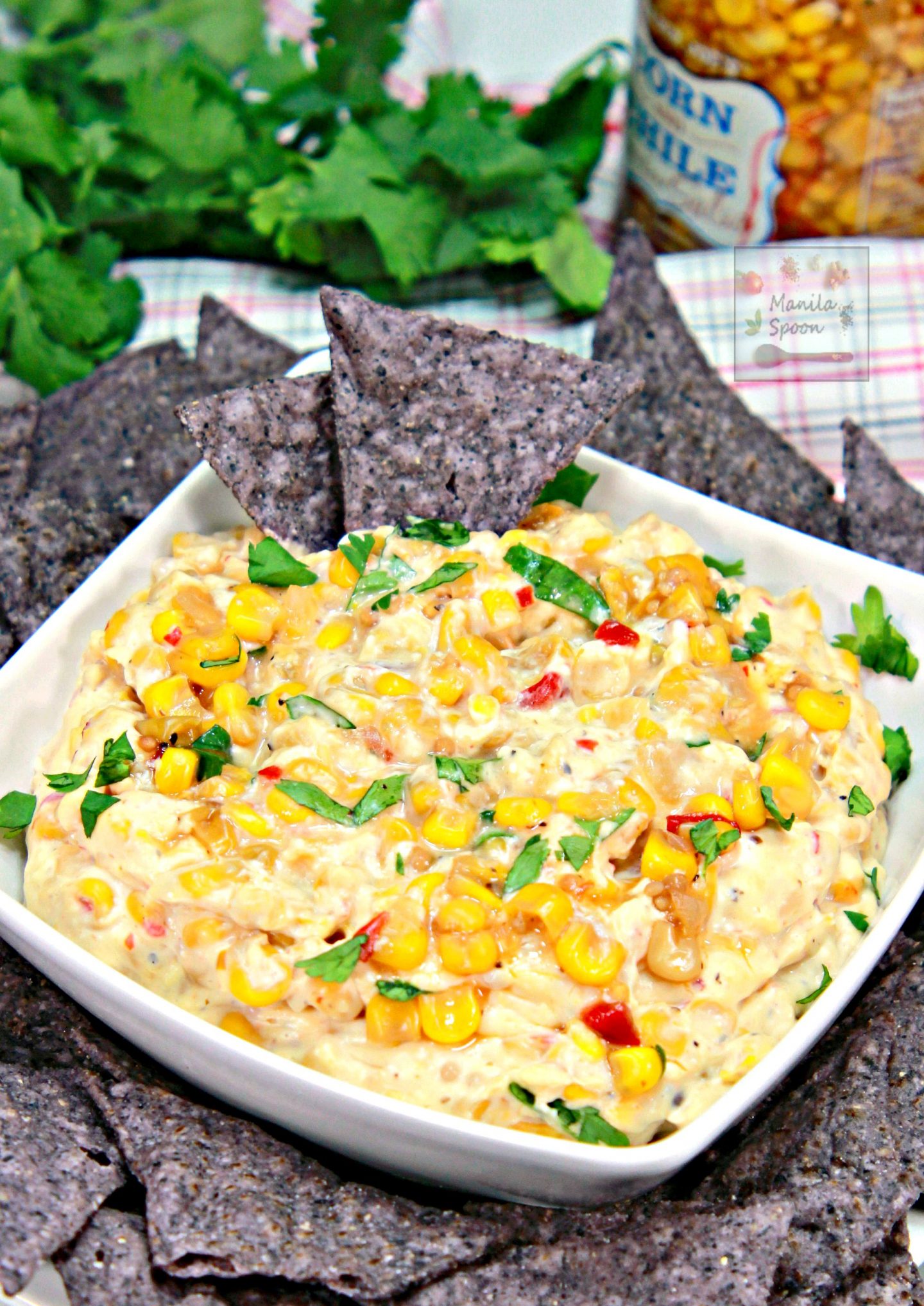 Just 5 minutes and only 3 ingredients to make this easy and deliciously creamy microwave corn dip!! Perfect for all your holiday parties!