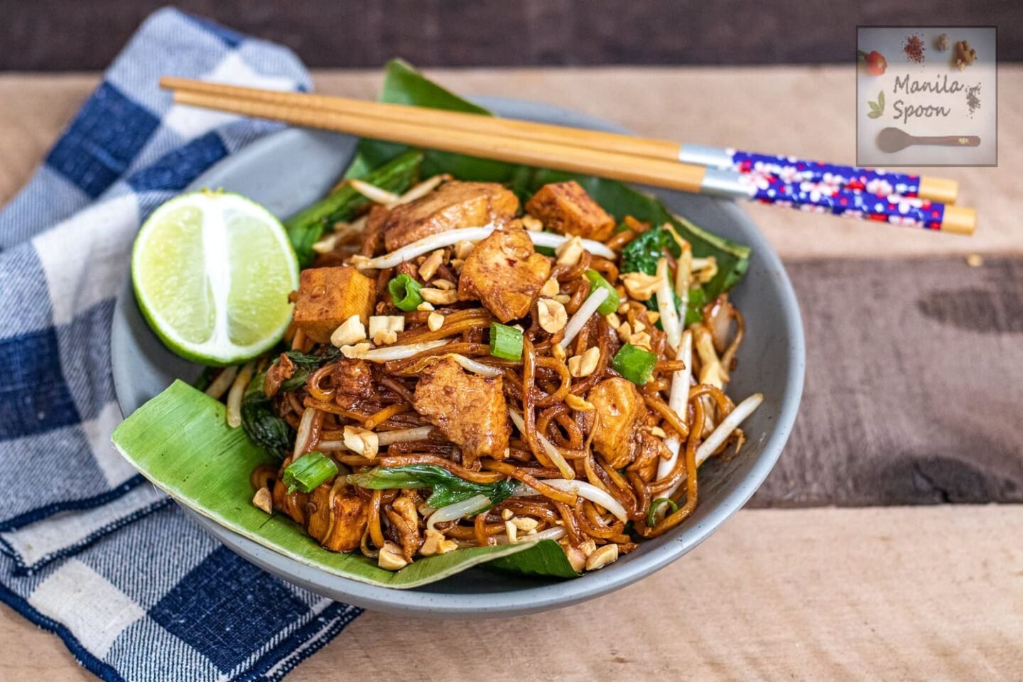 Sweet, spicy, savory, and so flavorful, this Malaysian yellow noodles stir-fry (mee goreng mamak) will blow your taste buds away!