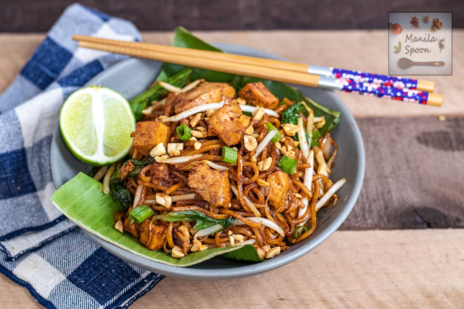 Sweet, spicy, savory, and so flavorful, this Malaysian yellow noodles stir-fry (mee goreng mamak) will blow your taste buds away!