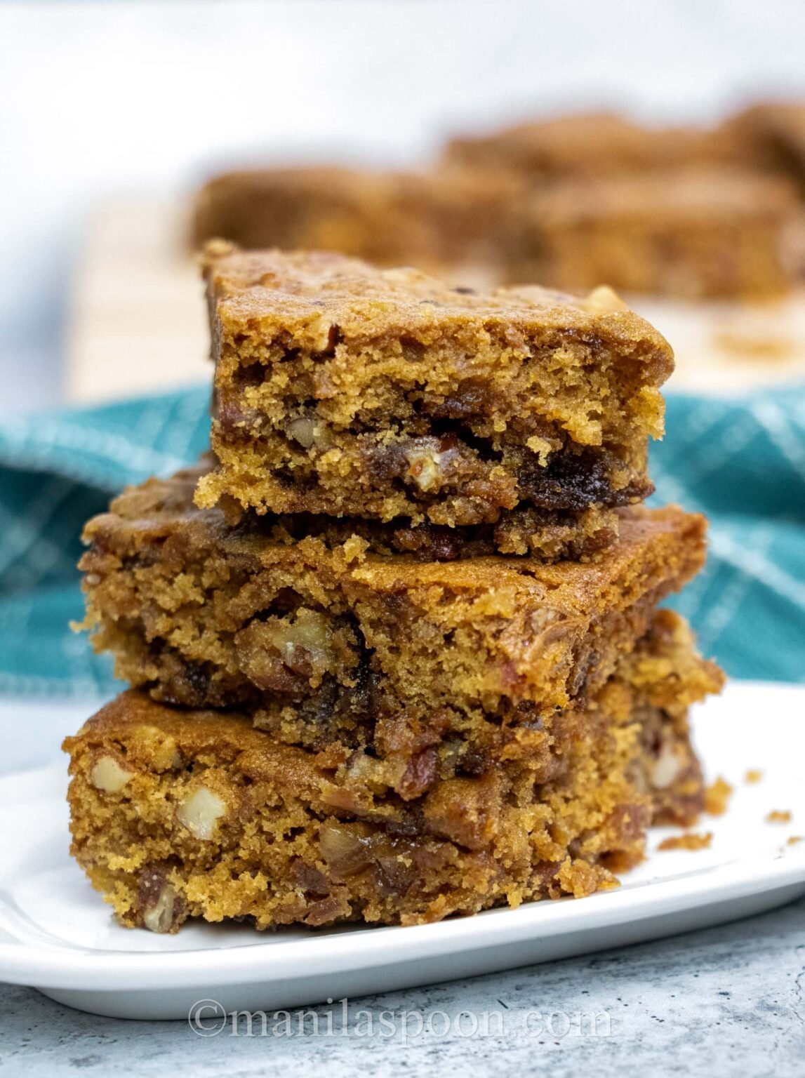 Date and Walnut Bars (food for the gods) Manila Spoon