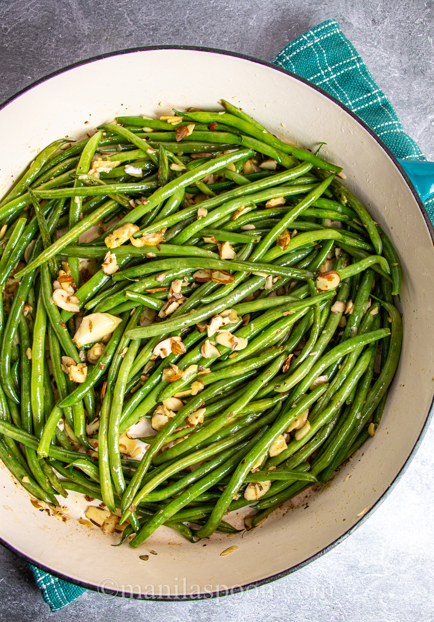 Sautéed Green Beans with Lemon and Almonds