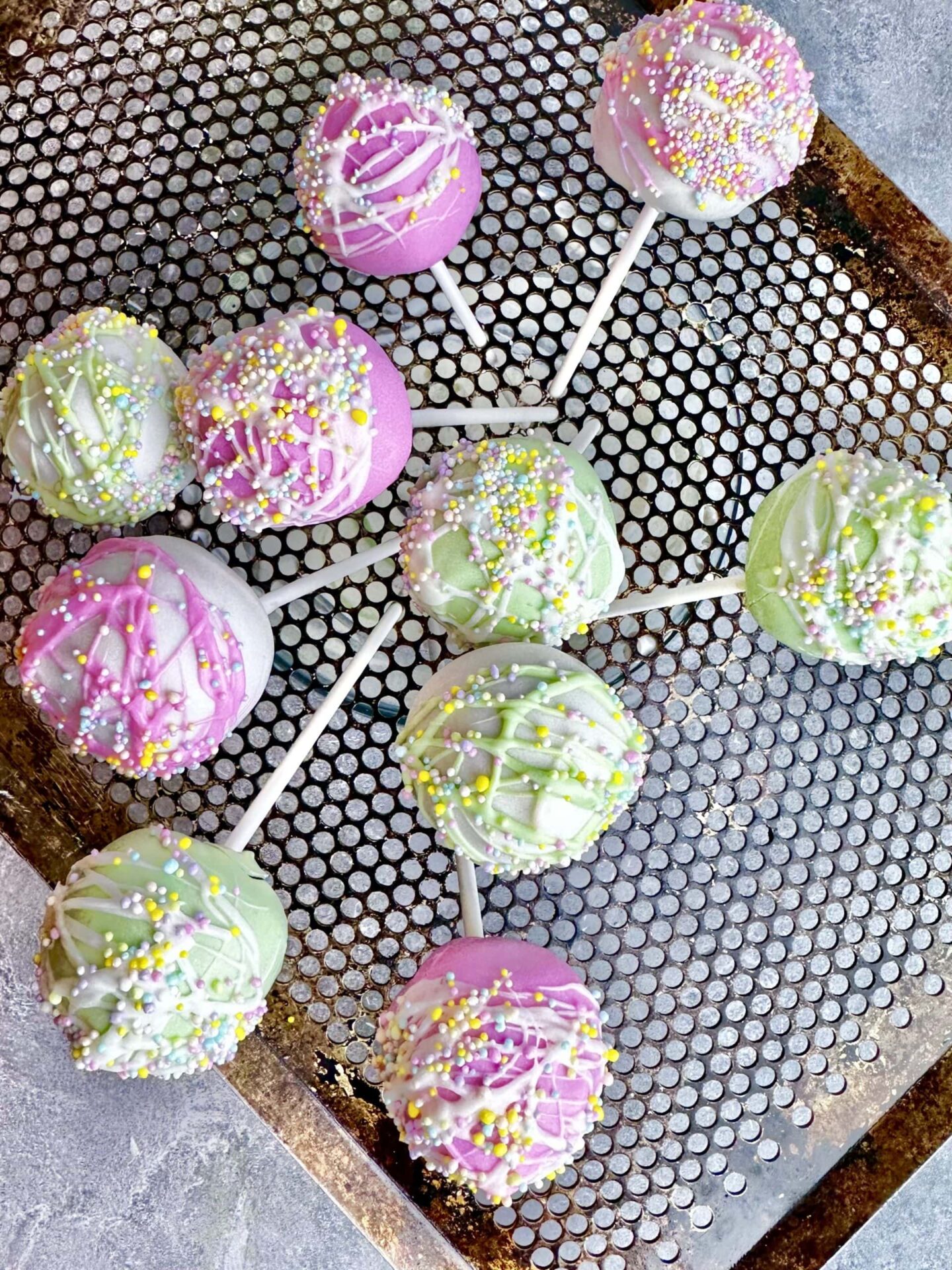 How to Make Easter Cake Pops - Manila Spoon