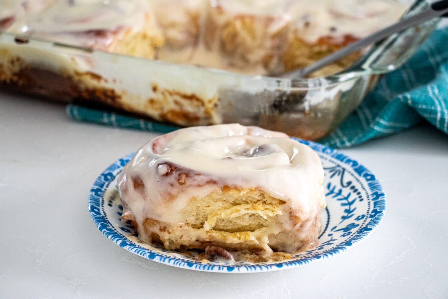 Easy Pecan Pie Cinnamon Rolls Recipe
